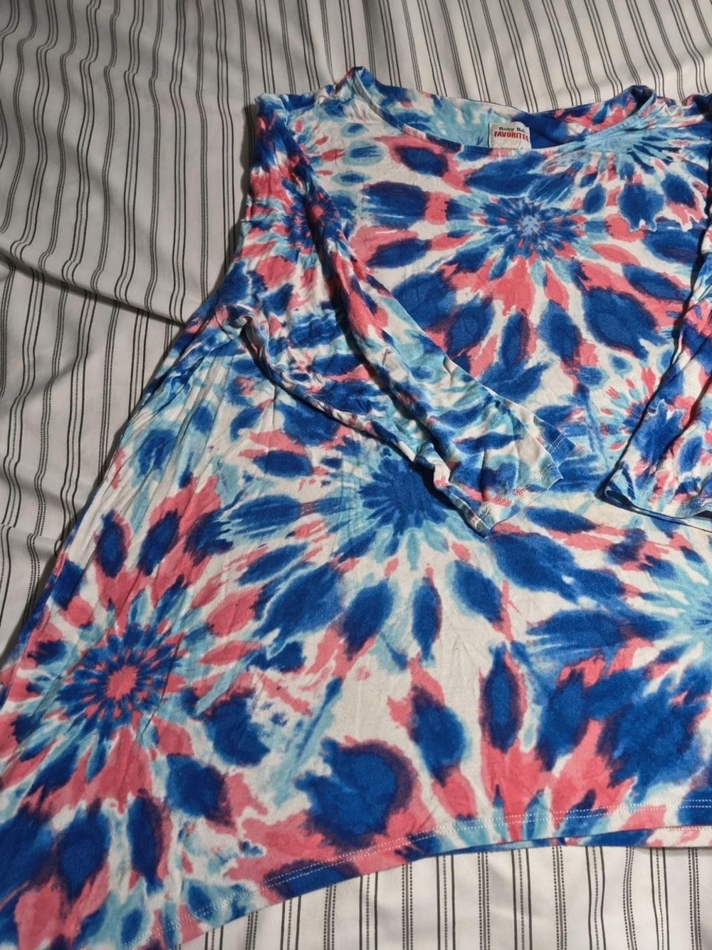 Ruby Rd. Tie-Dye Scoop Neck Top in Blue and Pink